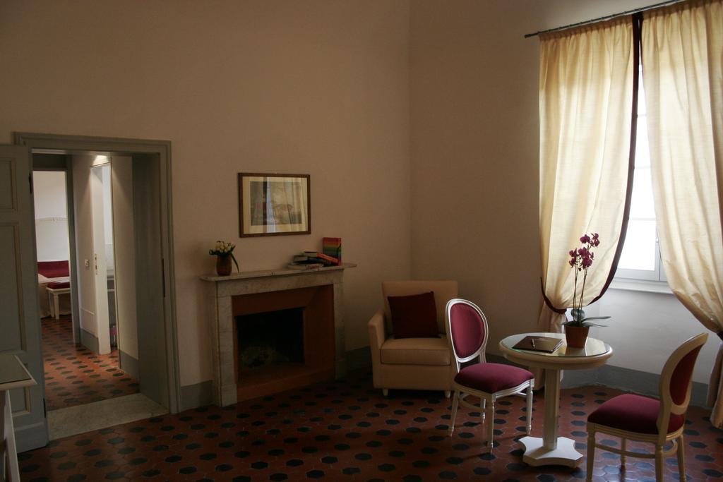 Отель Residenza Del Granduca Monsummano Terme Экстерьер фото